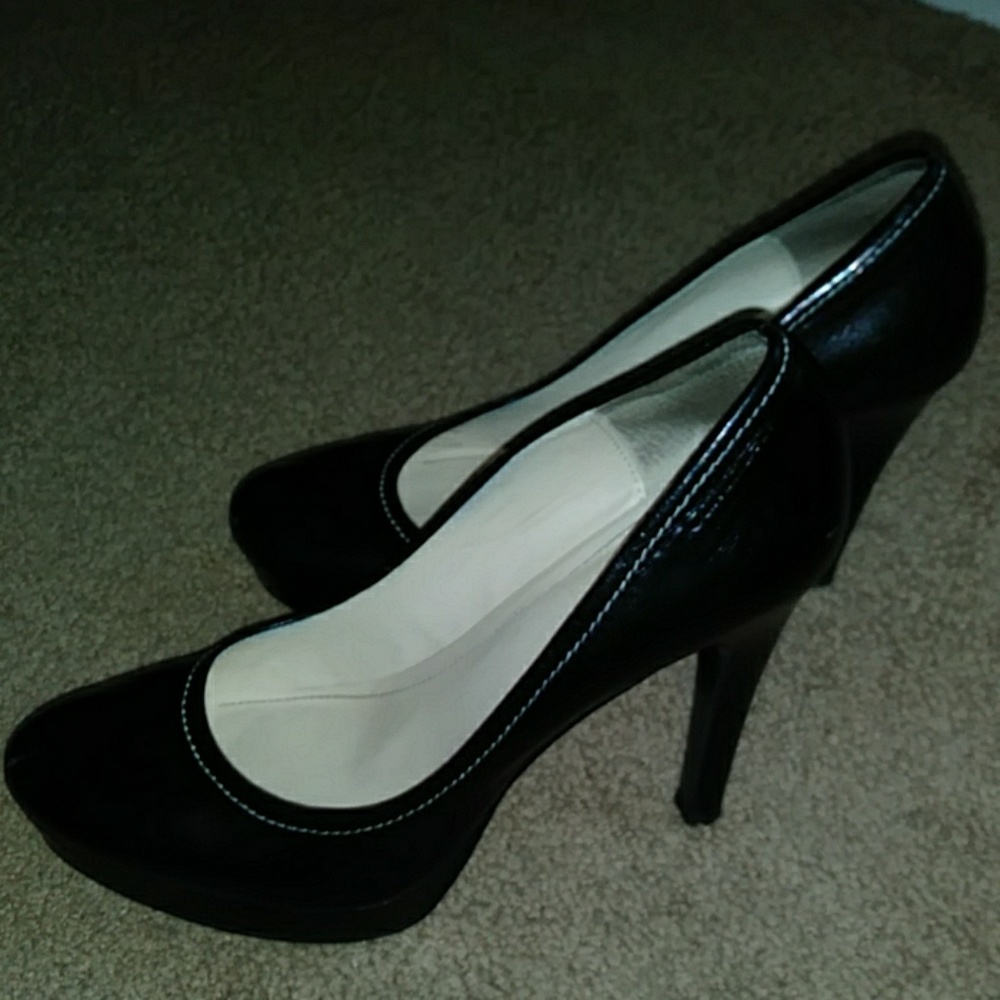 Calvin Klein Classic Black Pumps